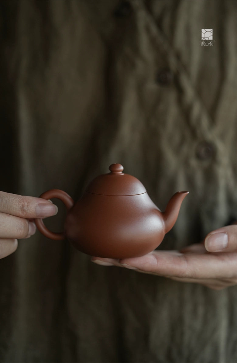 [賦山敘 x Gohobi] Handmade Chaozhou-Style Yixing Zhuni Red Zisha Clay Teapot – Original Ore Small Pear Shape Zisha Gongfu Teapot