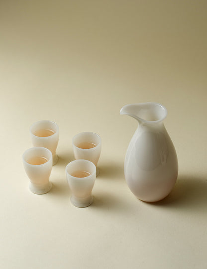 Gohobi Ice White Jade Porcelain Wine Set – Luxury Ceramic Sake Dispenser & Cups