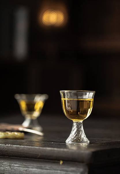 Gohobi High Borosilicate Glass Flower-Rim Swirl-Base Tall Footed Master Cup – Heat-Resistant Gongfu Tea Cup