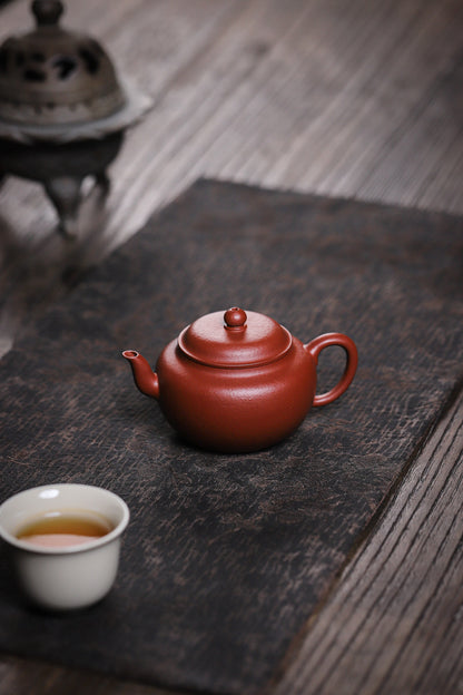 [Chingshui Tang 青水堂] Yixing Red Zisha Clay Teapot – 140ml Handmade Thin-Walled Lotus Seed Style Teapot, Original Ore Zhuni Clay, Small Gongfu Teapot with Built-in Filter