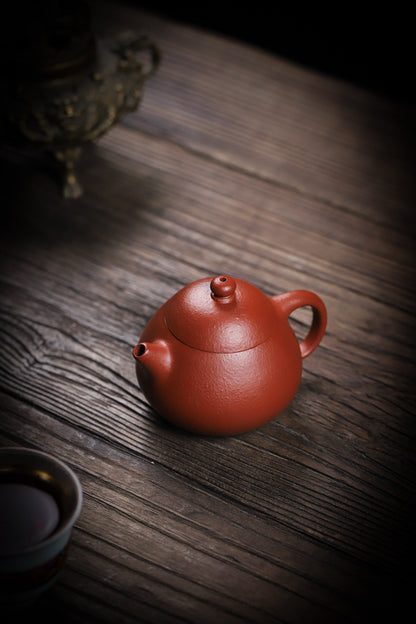 [Chingshui Tang 青水堂] Handmade Yixing Red Zisha Clay Teapot – 150ml Handmade Original Ore Raw Zhuni Clay Wen Dan Style Teapot with Built-in Filter, Small Gongfu Purple Clay Teaware