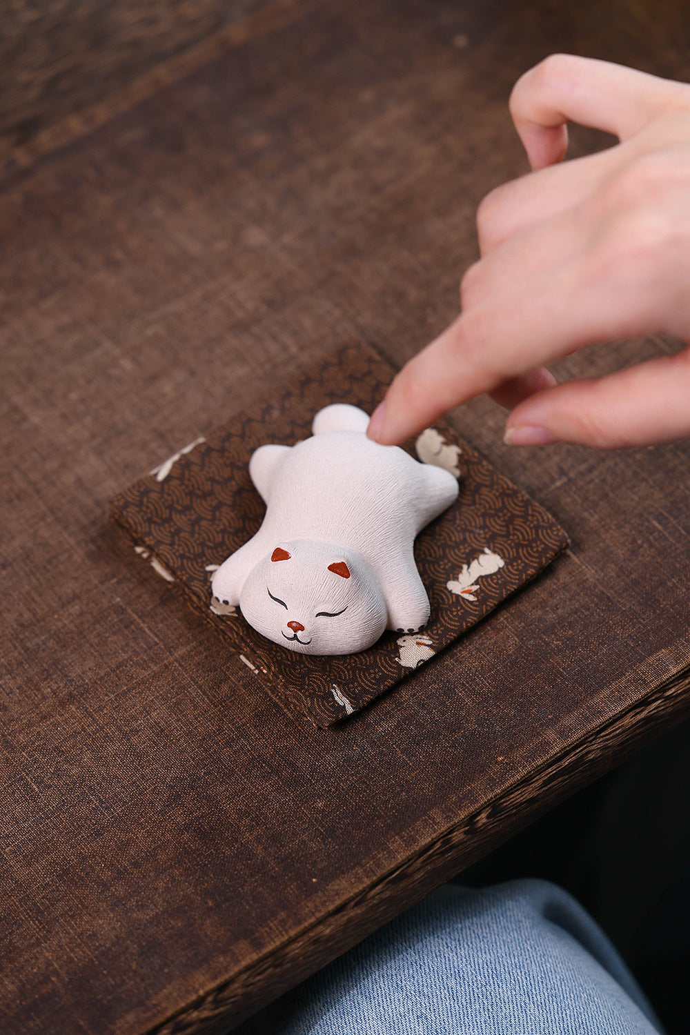 Gohobi Yixing Purple Clay Sleeping Cat Tea Pet – Handmade Lucky Cat Ornament