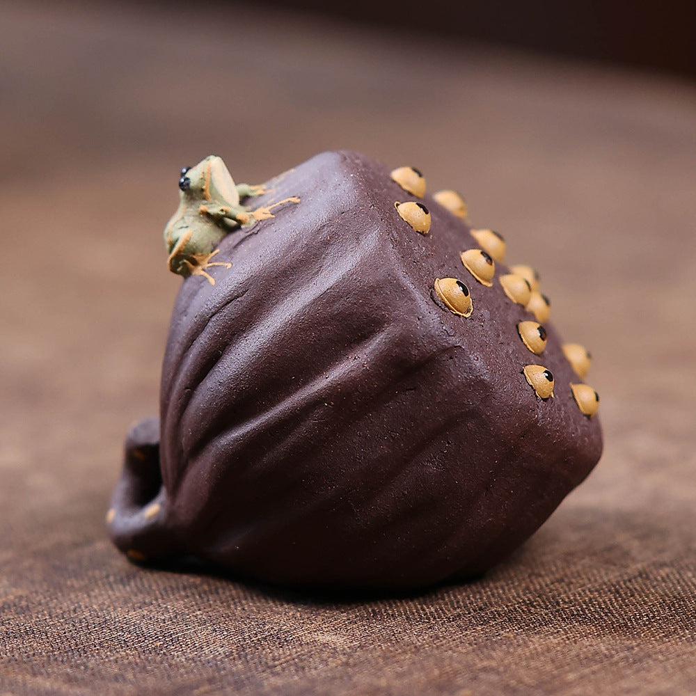 Gohobi Yixing Purple Clay Lotus Frog Tea Pet – Handmade Water-Spraying Lucky Ornament