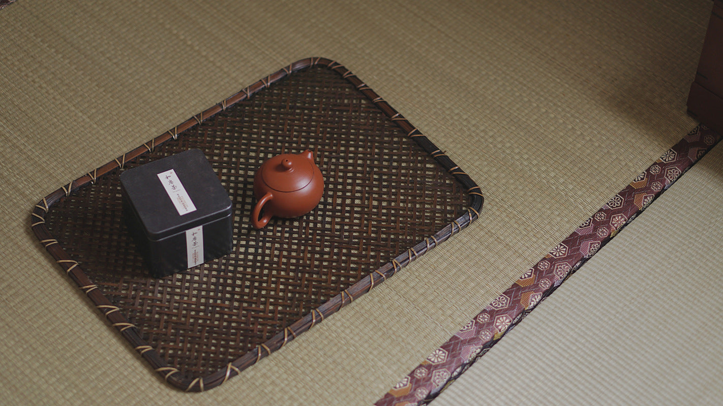 Gohobi Handmade Lacquered Bamboo Woven Tea Mat