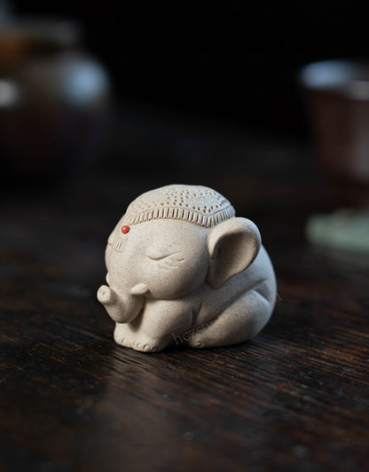 Gohobi Handmade Ceramic YiXing Clay Elephant Ornament Tea pet