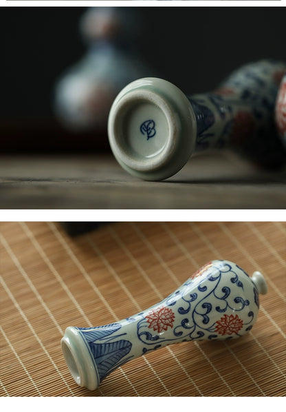 Gohobi Hand-painted Blue and White Porcelain Vase (Red Flowers)