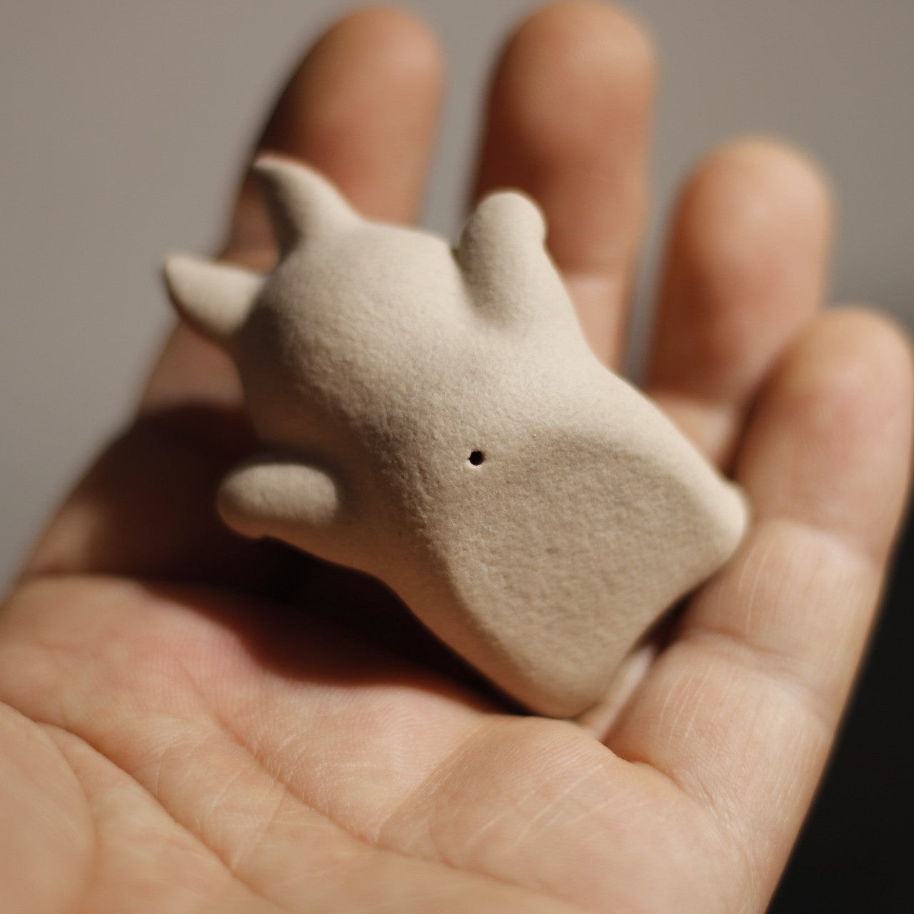 Gohobi Bull dog Handcrafted Tea Pet