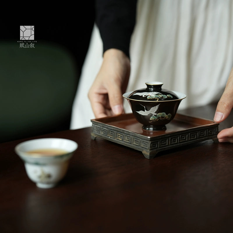 [賦山敘 x Gohobi] "Dai Mo Pine & Crane" Hand-Painted Pastel Gaiwan – Heat-Resistant Ceramic Gongfu Tea Bowl
