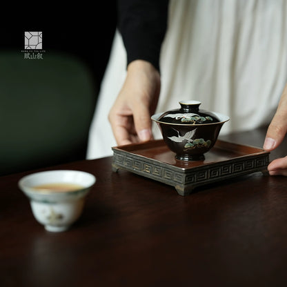 [賦山敘 x Gohobi] "Dai Mo Pine & Crane" Hand-Painted Pastel Gaiwan – Heat-Resistant Ceramic Gongfu Tea Bowl