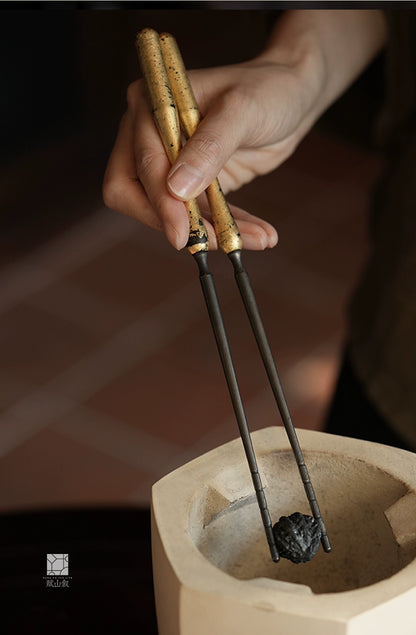 [賦山敘 x Gohobi] Handcrafted Extended Brass Charcoal Tongs – Heat-Resistant with Gilded Design, Tea Stove Accessory
