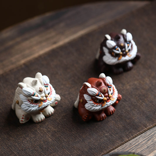 Purple sand tea pet ornament lion creative charm national style lion dance tea set tea table decoration handicraft tea play figure
