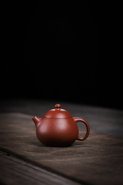 [Chingshui Tang 青水堂] Handmade Yixing Red Zisha Clay Teapot – 150ml Handmade Original Ore Raw Zhuni Clay Wen Dan Style Teapot with Built-in Filter, Small Gongfu Purple Clay Teaware