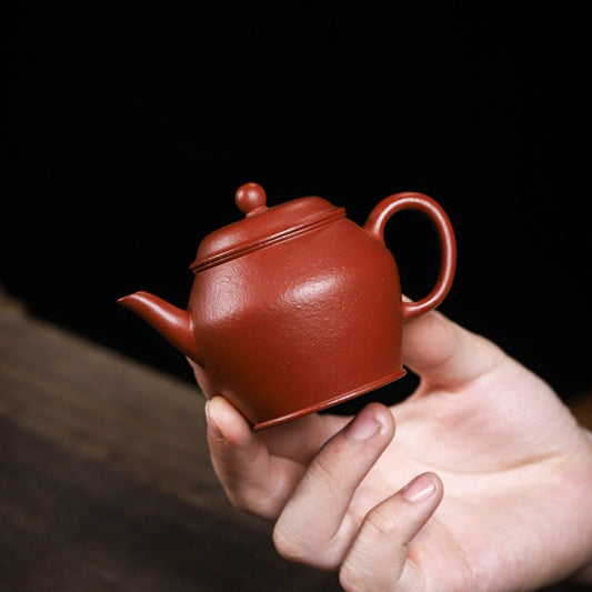 [Chingshui Tang 青水堂] Handemade Yixing Red Zisha Clay Teapot – 100ml Original Ore Zhuni, Traditional Weng-Style, Thin Body, Built-in Filter, Handmade Gongfu Teapot
