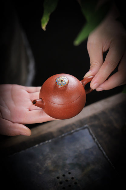 [Chingshui Tang 青水堂] Handmade Yixing Zisha Sandy Purple Clay Teapot – 90ml Handmade Original Ore Jiangpo Clay Bowl-Shaped Teapot, Thin Body with Built-in Filter, Gongfu Small Teaware