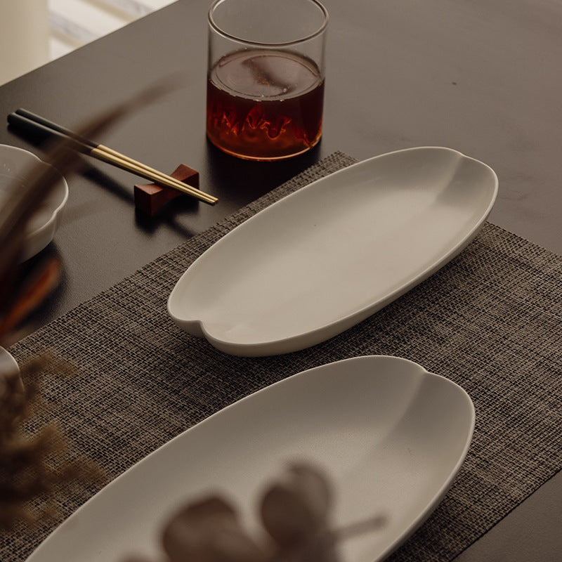 Gohobi Painted Matte Long Kwai Kou Plate