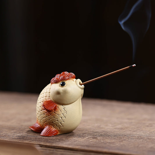 Yixing purple sand tea pet goldfish ornament sculpture creative Hongxiang insert tea tray accessories can be raised every year with fish line incense insert
