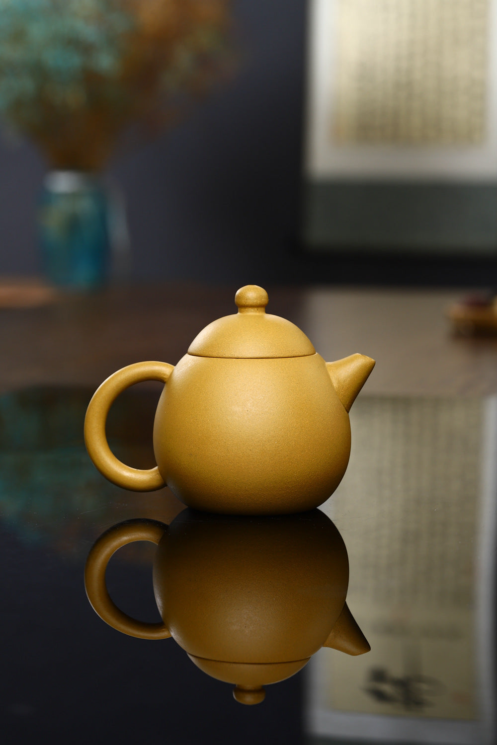 Théière en argile dorée de Yixing Gohobi en forme d'œuf de dragon