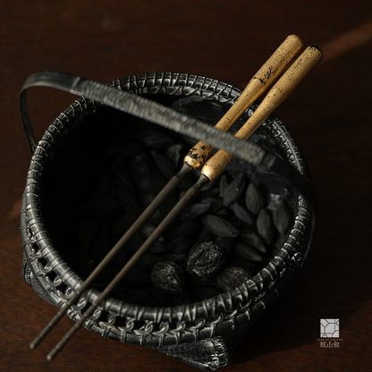 [賦山敘 x Gohobi] Handcrafted Extended Brass Charcoal Tongs – Heat-Resistant with Gilded Design, Tea Stove Accessory