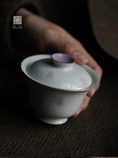 [賦山敘 x Gohobi] “Dusky Purple Orchid” Gaiwan – Handmade Jingdezhen Ceramic Tea Bowl with Heat-Resistant Design
