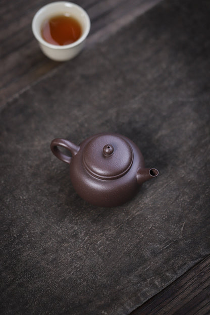 [Chingshui Tang 青水堂] Handmade Yixing Celadon Zisha Clay Teapot – 110ml Handmade Tianqing Paozun Shui Ping Teapot, Thin Body with Built-in Filter, Original Ore Purple Clay Teaware