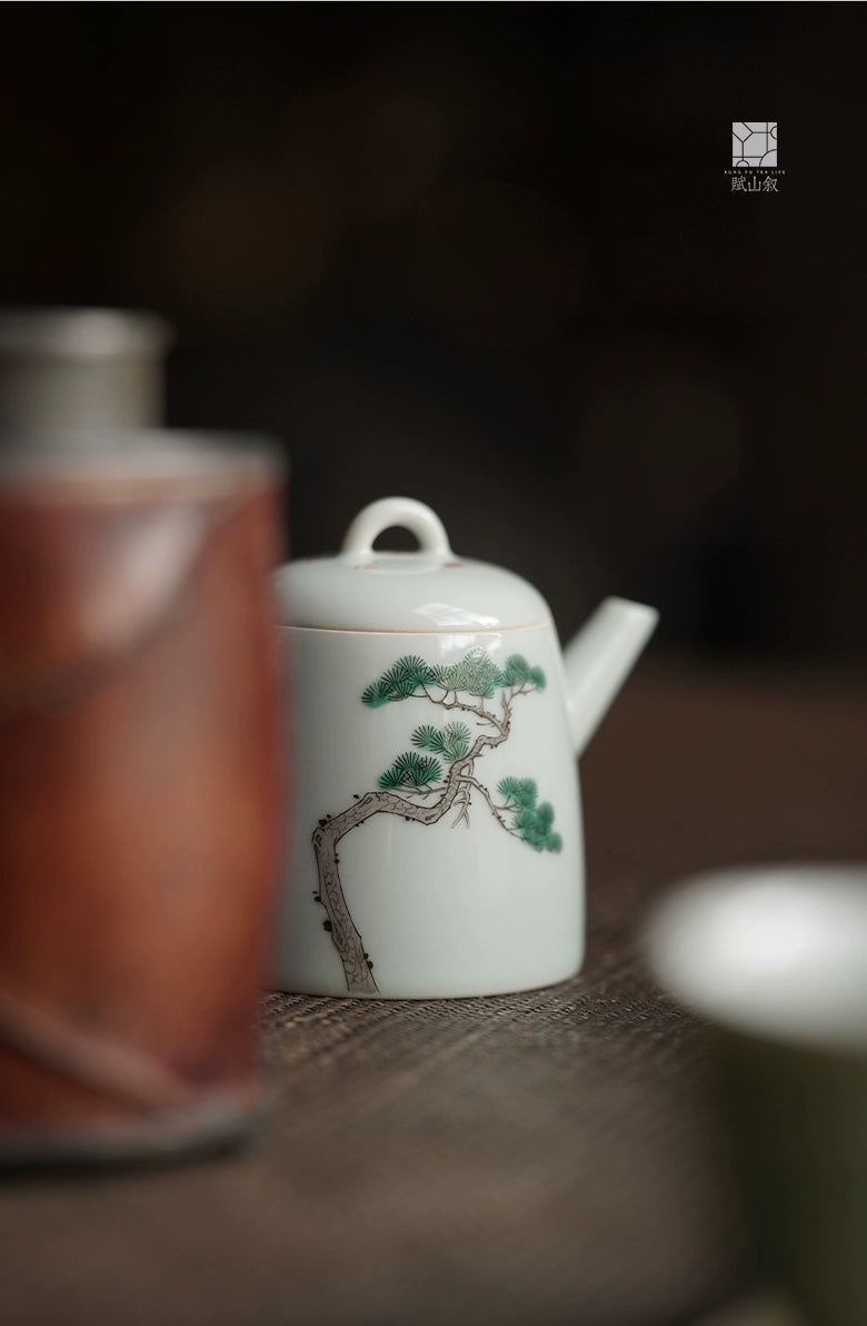 [賦山敘 x Gohobi] Hand-Painted Ceramic Teapot – Small Chinese Gongfu Tea Pot with Pine Tree & Calligraphy Design, Antique Style