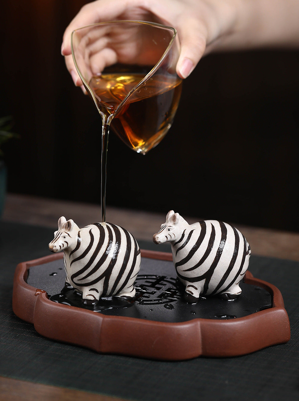 Gohobi Handmade Ceramic YiXing Clay Zebra Ornament Tea pet