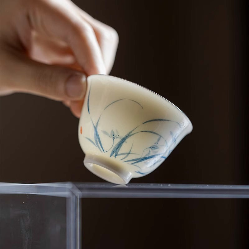 Gohobi Hand-Painted Blue-and-White Thin-Walled Teacup