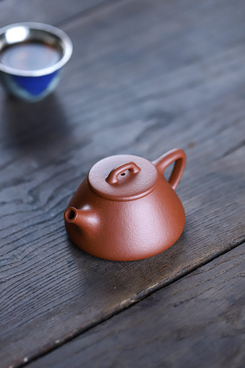 [Chingshui Tang 青水堂] Handmade Yixing Zisha Sandy Purple Clay Teapot – 120ml Handmade Original Ore Jiangpo Clay Shih Piao Style Thin-Walled Teapot, Ideal for Gongfu Tea and Gift Set, Suitable for Da Hong Pao