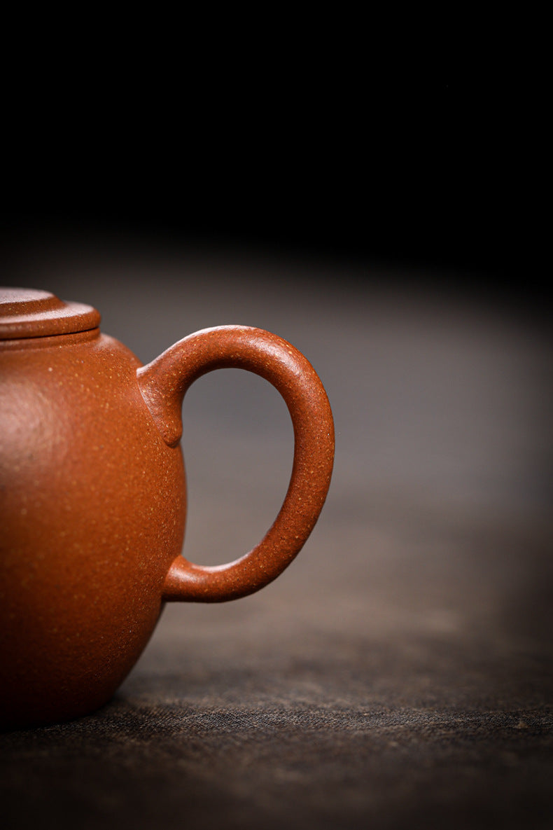 [Chingshui Tang 青水堂] Handmade Yixing Zisha Sandy Purple Clay Teapot – 120ml Original Ore Jin Jiangpo Clay, Handmade Thin Body with Built-in Filter, Da Bin Huai Yue Style Small Gongfu Teapot