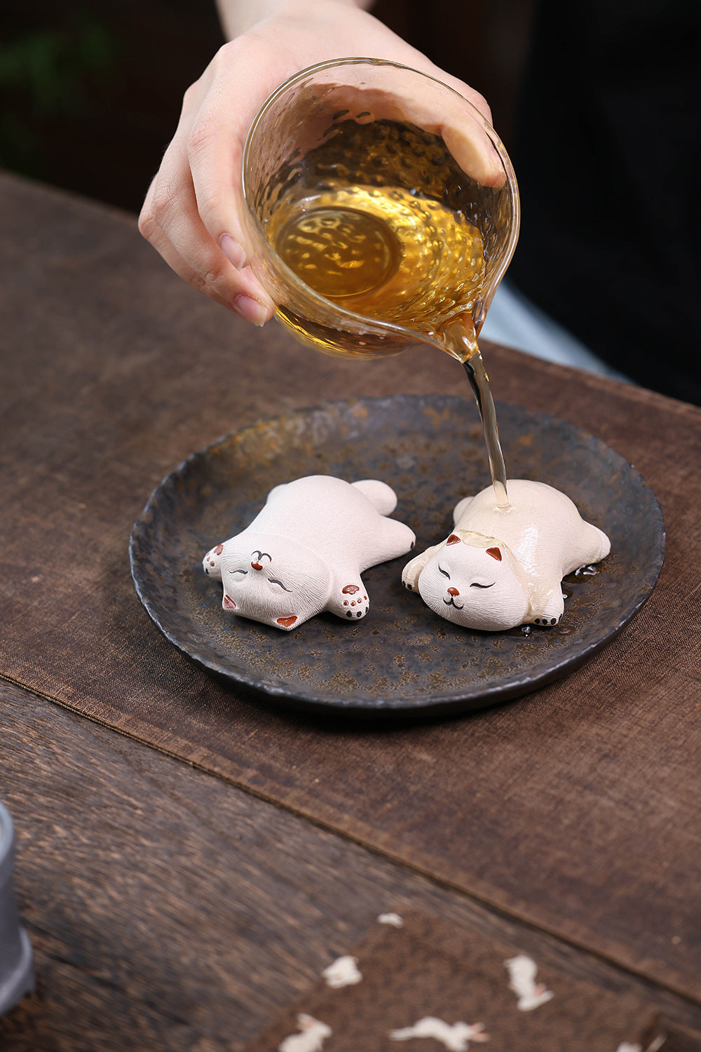 Gohobi Yixing Purple Clay Sleeping Cat Tea Pet – Handmade Lucky Cat Ornament