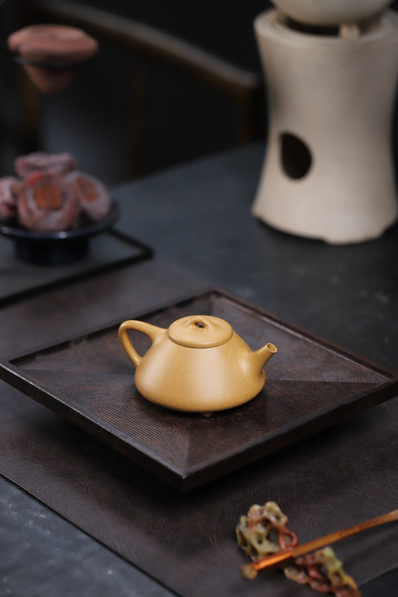 [Chingshui Tang 青水堂] Handmade Yixing Yellow Zisha Clay Teapot – 140ml Original Ore Huangjin Duan (Golden Duan) Clay Shih Piao Teapot, Thin-Walled Gongfu Purple Clay Teaware