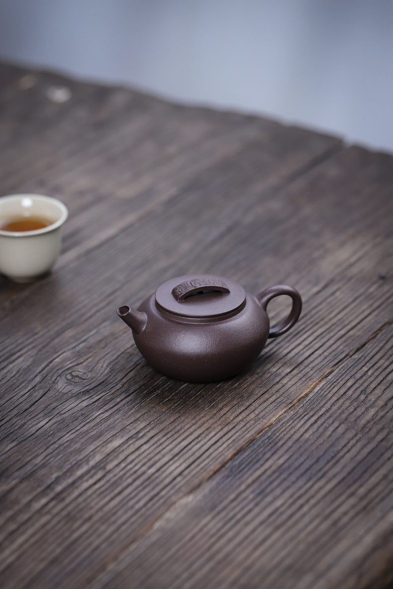[Chingshui Tang 青水堂] Handmade Yixing Purple Zisha Clay Teapot – 120ml Original Ore Tianqing Clay Ruihu (Auspicious Tiger) Style Gongfu Teapot with Built-in Filter