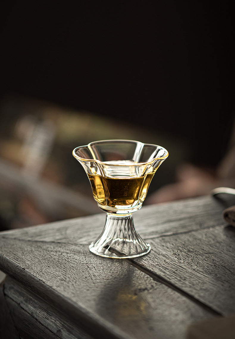 Gohobi High Borosilicate Glass Flower-Rim Swirl-Base Tall Footed Master Cup – Heat-Resistant Gongfu Tea Cup