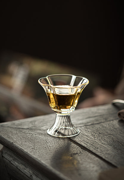 Gohobi High Borosilicate Glass Flower-Rim Swirl-Base Tall Footed Master Cup – Heat-Resistant Gongfu Tea Cup