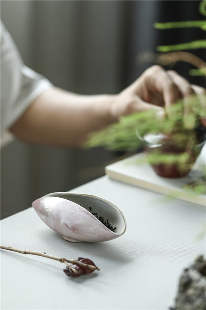 Gohobi Ceramic Gongfu Tea Pink and Silver Blushing Tea Scoop