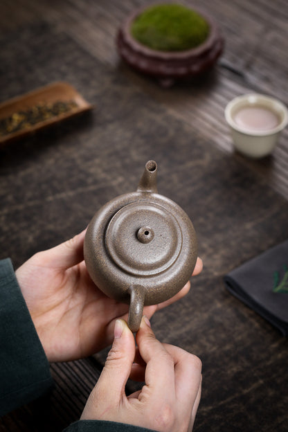 [Chingshui Tang 青水堂] Handmade Yixing Zisha Sandy Purple Clay Teapot – 170ml Original Ore Qing jiangpo Clay, Handmade Light Body with Built-in Filter, Traditional Chinese Purple Clay Teaware