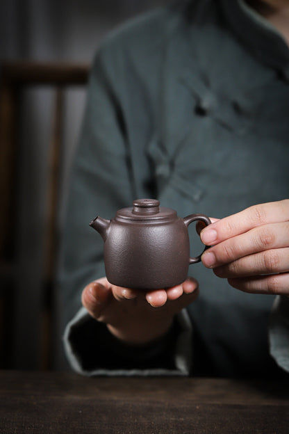 [Chingshui Tang 青水堂] Handmade Yixing Purple Zisha Clay Teapot  – 100ml Original Ore Sky Blue Clay Xiao Julun (Small Giant Wheel) Style, Thin-Walled Gongfu Teapot with Built-in Filter
