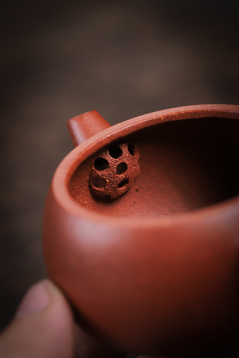 [Chingshui Tang 青水堂] Handmade Yixing Zisha Sandy Purple Clay Teapot – 90ml Handmade Original Ore Jiangpo Clay Bowl-Shaped Teapot, Thin Body with Built-in Filter, Gongfu Small Teaware