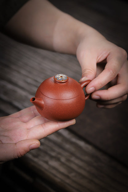 [Chingshui Tang 青水堂] Handmade Yixing Zisha Sandy Purple Clay Teapot – 90ml Handmade Original Ore Jiangpo Clay Bowl-Shaped Teapot, Thin Body with Built-in Filter, Gongfu Small Teaware