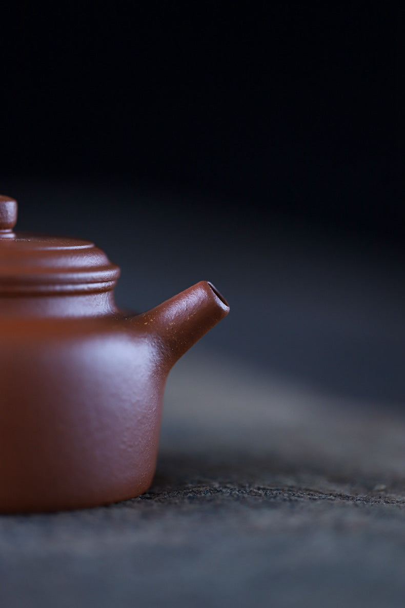 [Chingshui Tang 青水堂] Handmade Yixing Original Ore Sandy Purple Clay "Dezhong" Teapot – 150ml Zen-Inspired Home Brewing Teapot with Built-in Filter