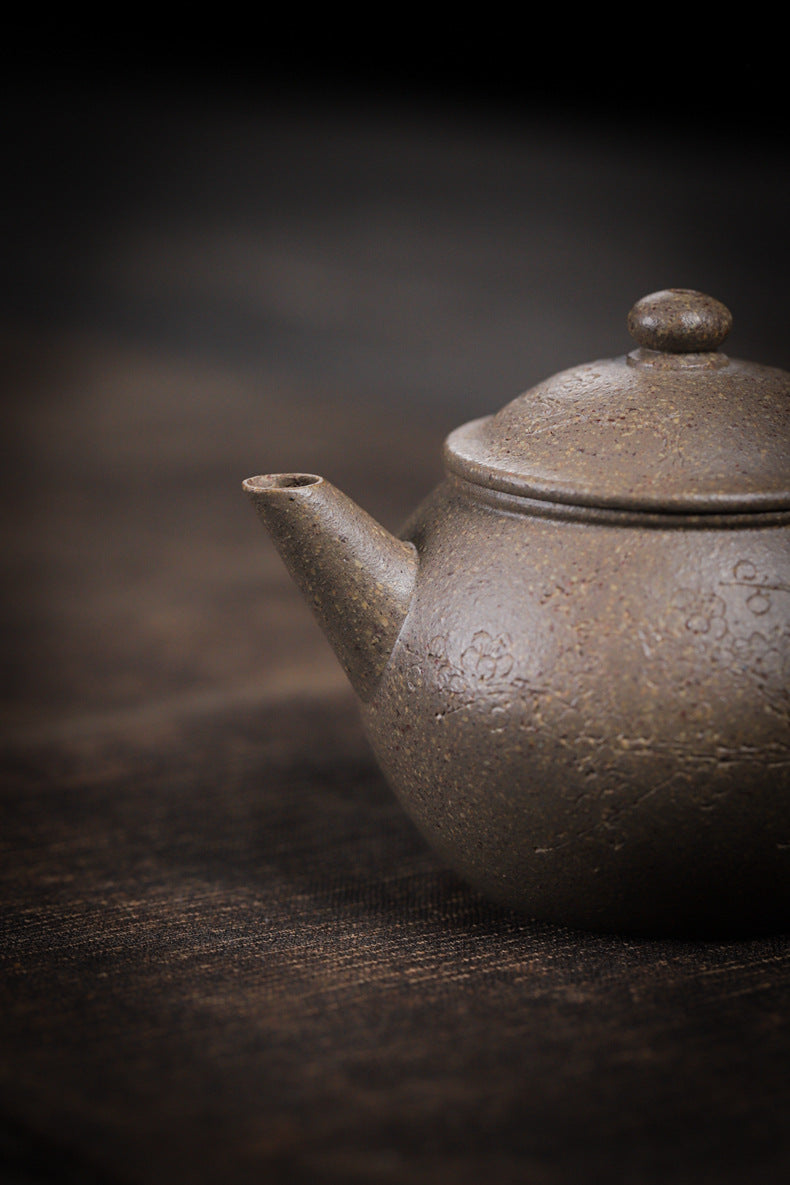 [Chingshui Tang 青水堂] Handmade Yixing Zisha Sandy Purple Clay Teapot – 130ml Handmade Original Ore Qing Jiangpo Clay Bala Shui Ping Teapot, Small Gongfu Purple Clay Teaware with Built-in Filter