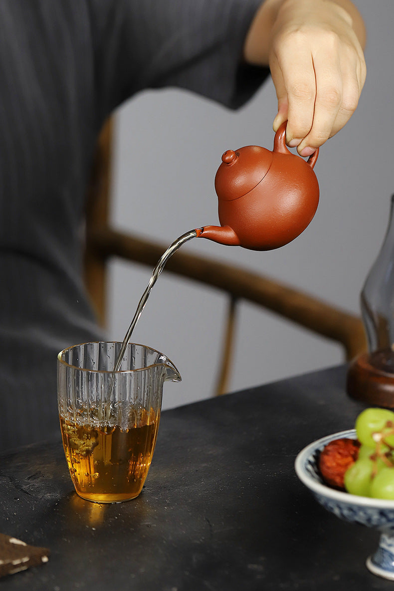 [Chingshui Tang 青水堂] Handmade Yixing Red Zisha Clay Teapot – 130ml Handmade Original Ore Raw Zhuni Pear-Shaped Teapot, Gongfu Tea Brewing Small Yixing Teaware