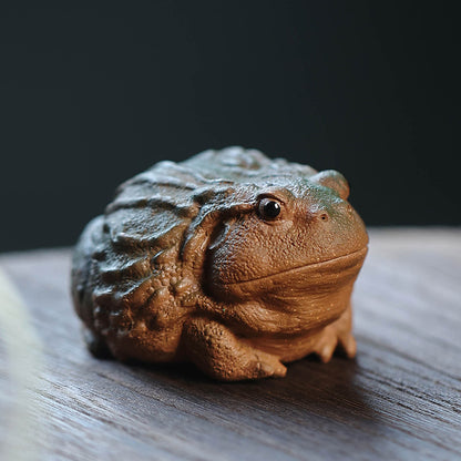 Gohobi Handmade Ceramic YiXing Clay Toad Ornament Tea pet