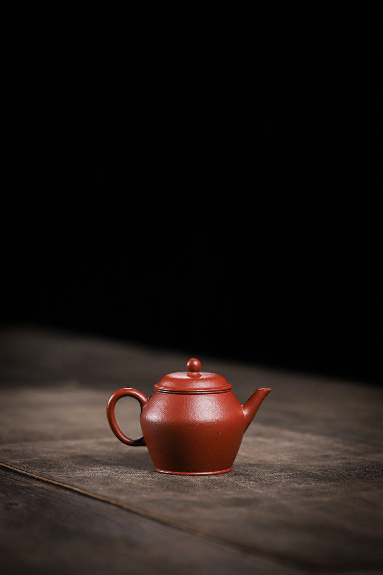 [Chingshui Tang 青水堂] Handemade Yixing Red Zisha Clay Teapot – 100ml Original Ore Zhuni, Traditional Weng-Style, Thin Body, Built-in Filter, Handmade Gongfu Teapot