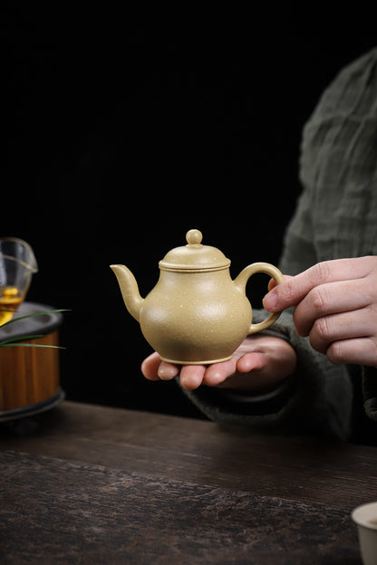 [Chingshui Tang 青水堂] Handmade Yixing Green Zisha Clay Si Ting Teapot – 130ml Original Ore Clay Gongfu Teapot with Built-in Filter