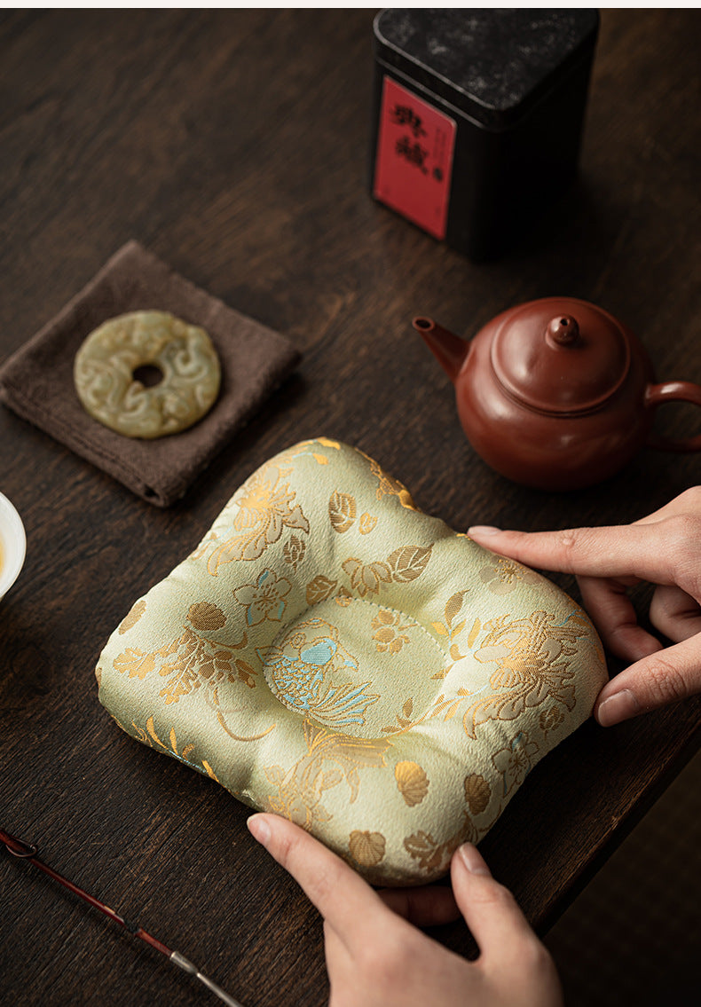 Gohobi Chinese Fabric Pot Coaster