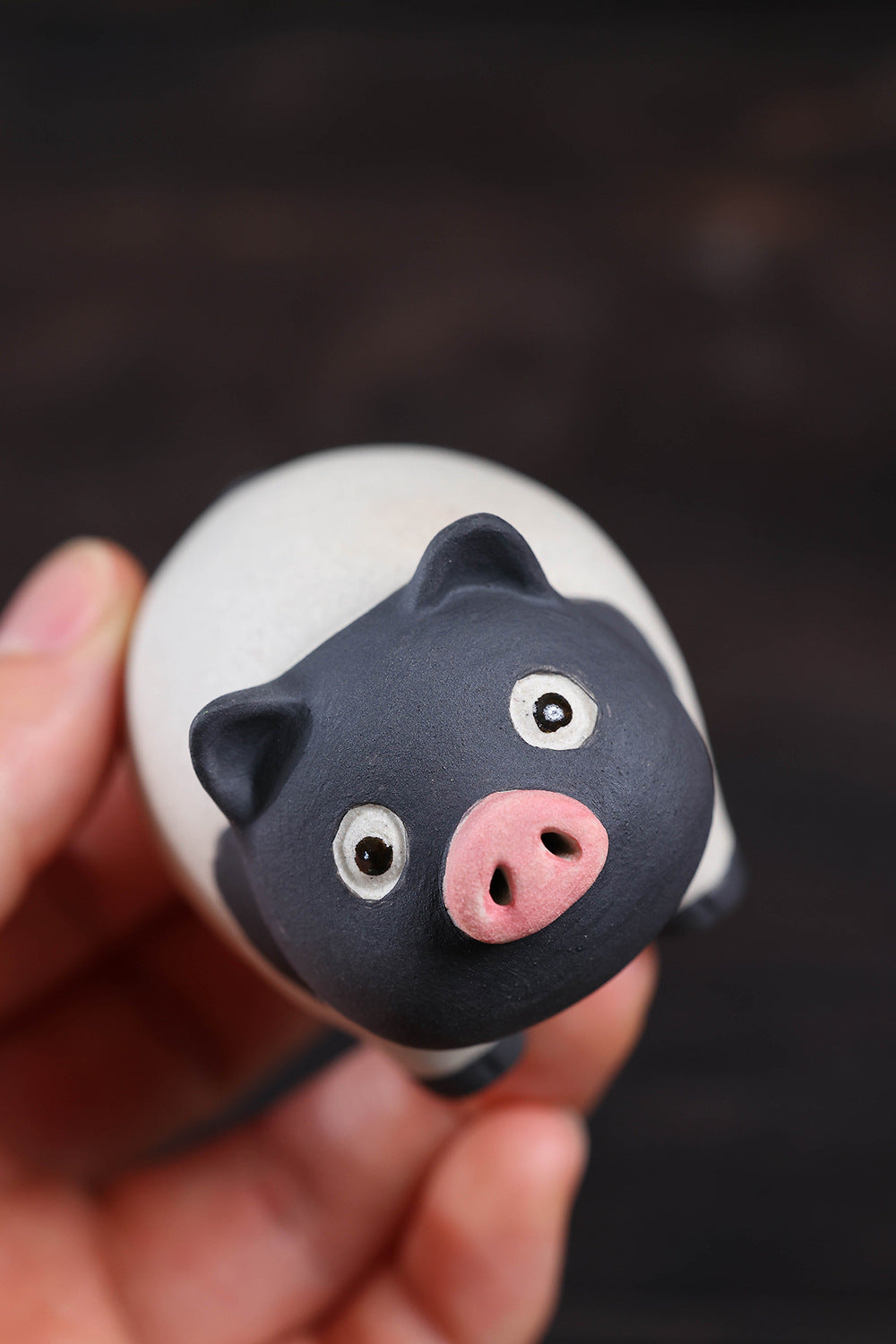 Roaring Gongtang purple sand tea pet pig ornament boutique can raise Jingtang pig personalized tea play tea table tea table tea set accessories