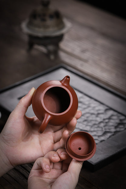 [Chingshui Tang 青水堂] Handmade Yixing Red Zisha Clay Teapot – 150ml Handmade Original Ore Raw Zhuni Clay Wen Dan Style Teapot with Built-in Filter, Small Gongfu Purple Clay Teaware