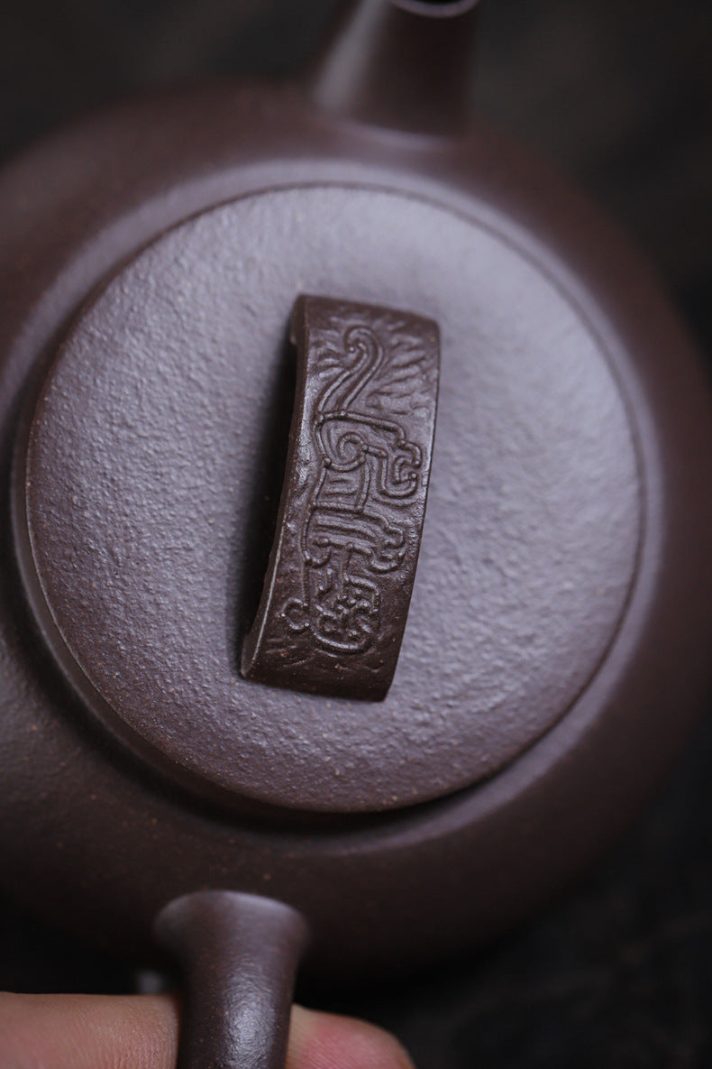 [Chingshui Tang 青水堂] Handmade Yixing Purple Zisha Clay Teapot – 120ml Original Ore Tianqing Clay Ruihu (Auspicious Tiger) Style Gongfu Teapot with Built-in Filter