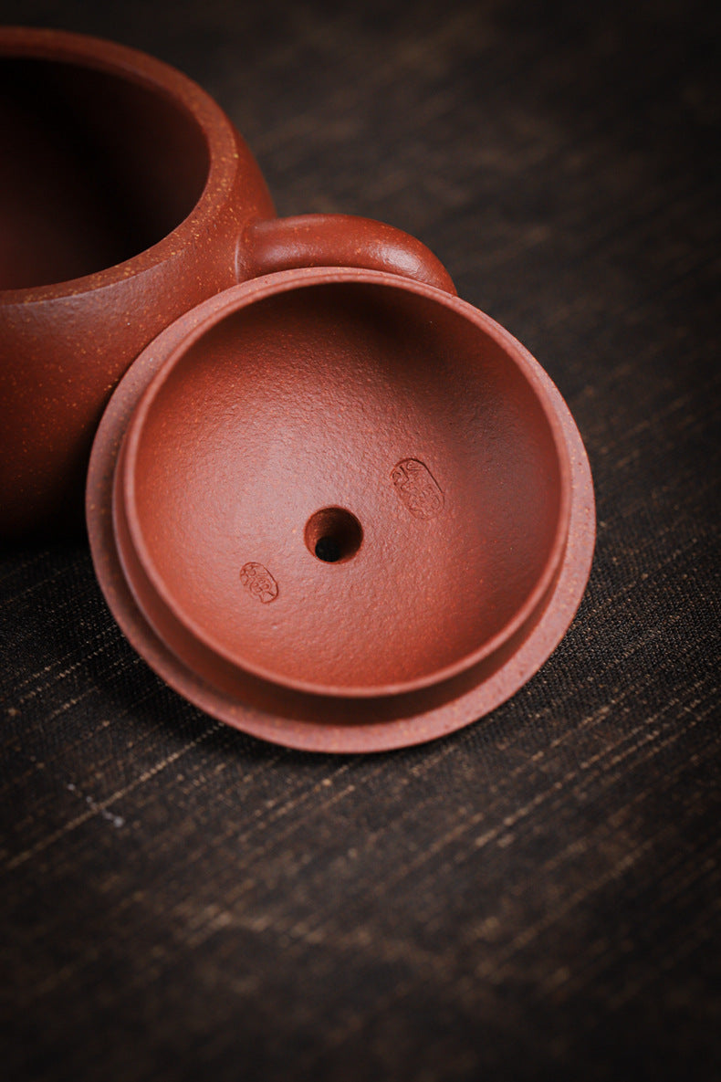 [Chingshui Tang 青水堂] Handmade Yixing Zisha Sandy Purple Clay Teapot – 90ml Handmade Original Ore Jiangpo Clay Bowl-Shaped Teapot, Thin Body with Built-in Filter, Gongfu Small Teaware